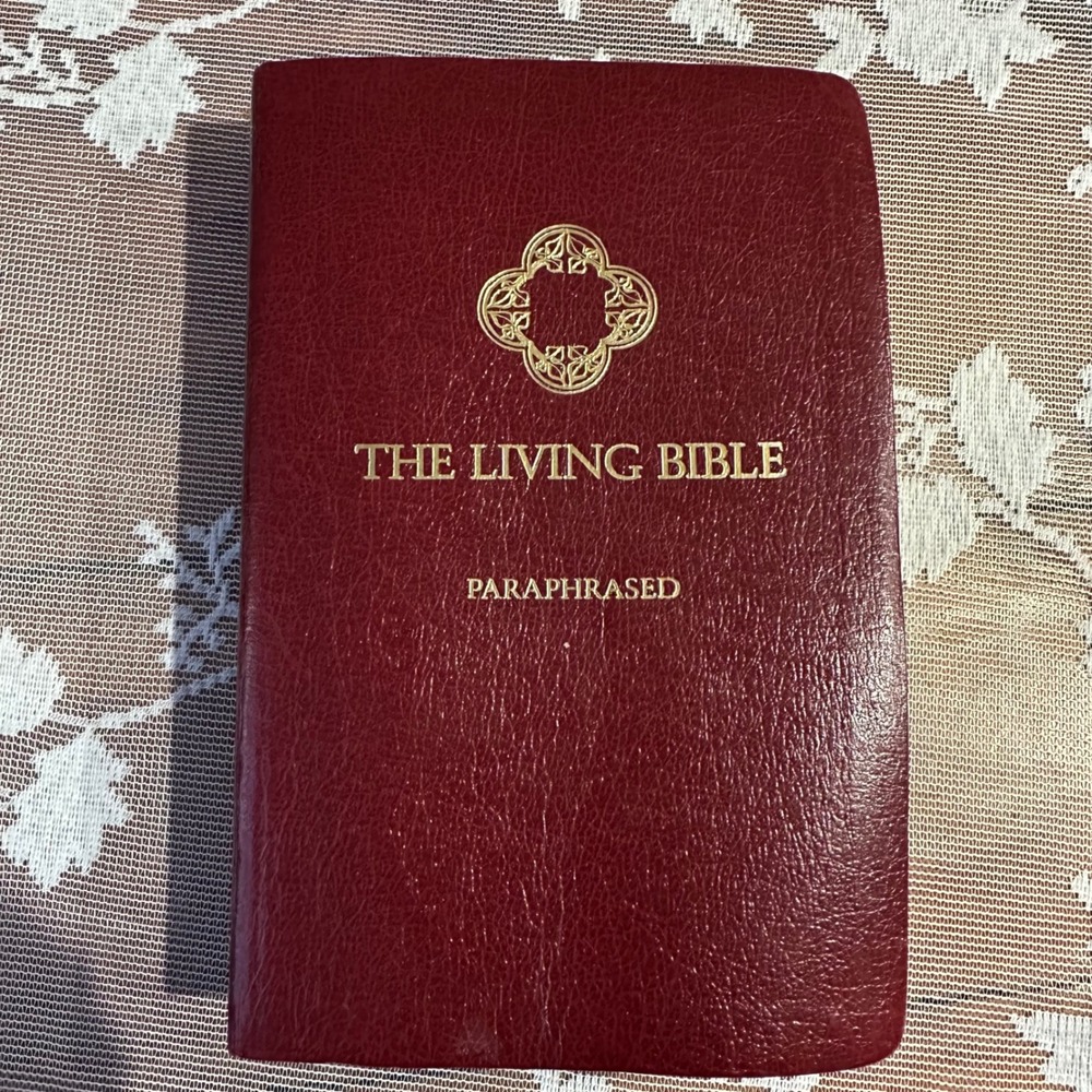 The Living Bible Paraphrased Red Letter Concordance Edition Tyndale House